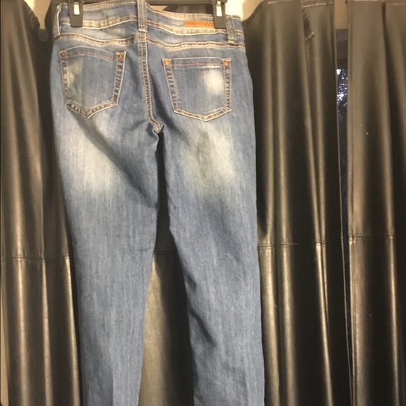Jeans - Picture 2 of 4