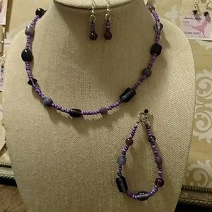 Three piece necklace set