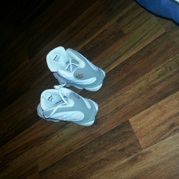 Shoes - Picture 3 of 4