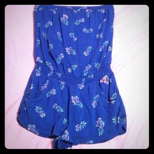 Hollister romper