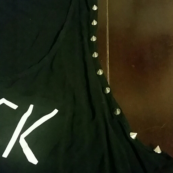 Tank top - Picture 2 of 4