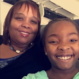 Meet your Posher, Mercedes