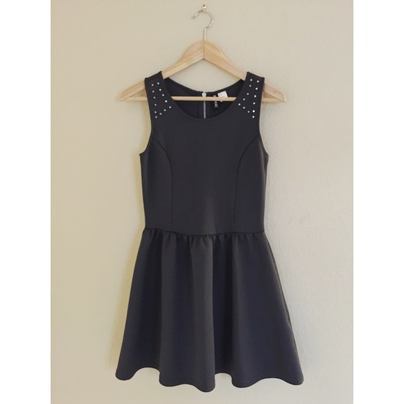 Silver-Grey Party Dress with Studded Sleeves