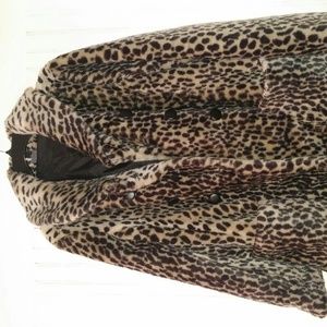 Faux furr leopard coat