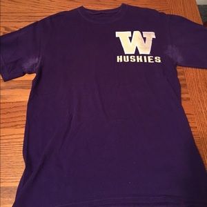 Huskies tshirt