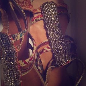 Vintage tribe sandals