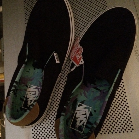 Brand new men's Vans