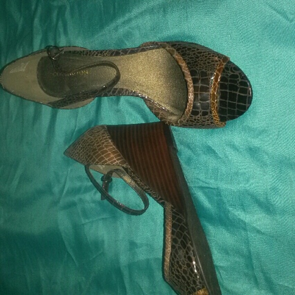 Ladies Wedges - Picture 2 of 3