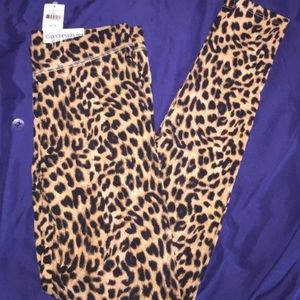 Cheetah print leggings