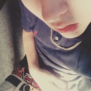 Meet your Posher, Issac