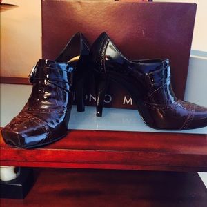 Antonio Melani ankle boots