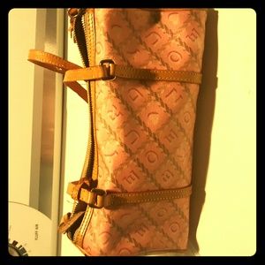 Dooney small/medium-sized hand bag