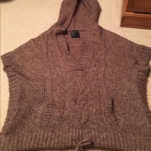 American Eagle hooded sweater