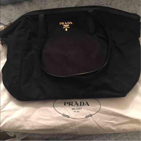 SOLD Prada Nylon with Leather Shoulder Bag - Picture 4 of 4