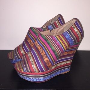 Steve Madden’s Whisttle Wedge