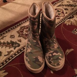 Camo Winter Boots!
