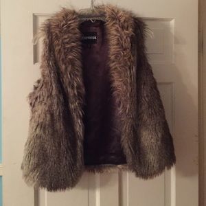 Express fur vest
