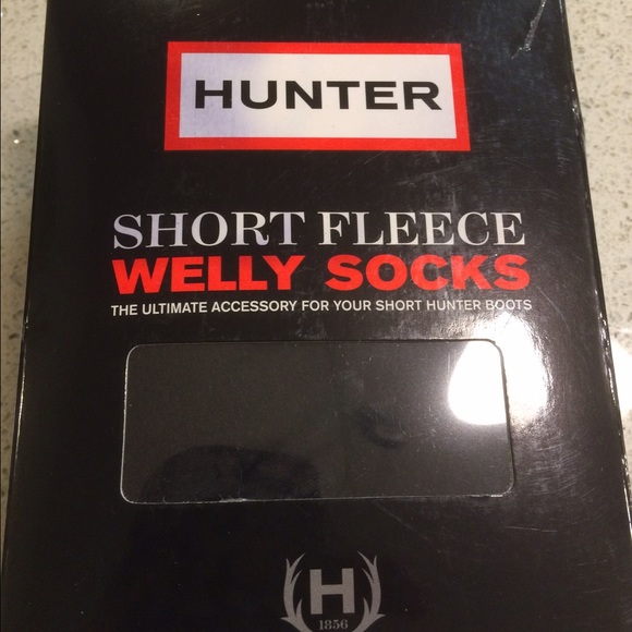 Hunter short fleece well socks in black.