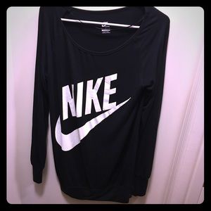 NEW NIKE Sportswear Top