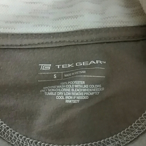 Tek Gear quarter zip - Picture 3 of 3