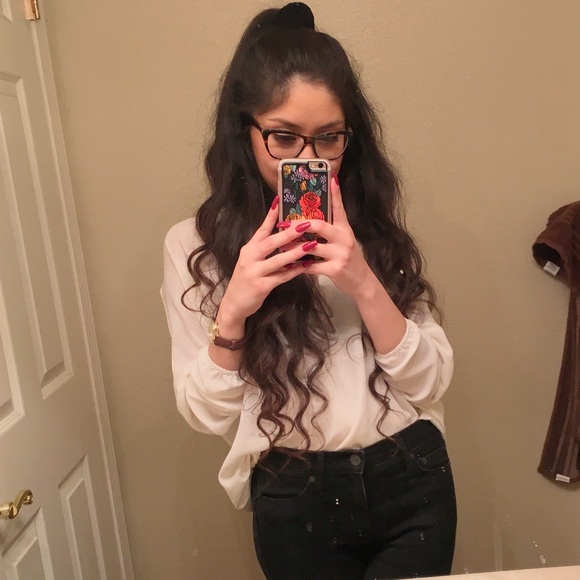 Meet your Posher, Elizabeth - Picture 2 of 4