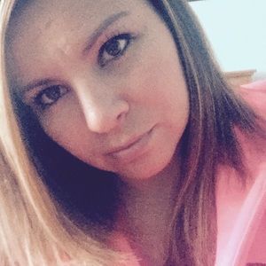 Meet your Posher, Traci