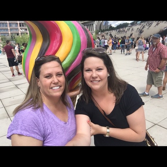 Meet your Posher, Jessica - Picture 3 of 3