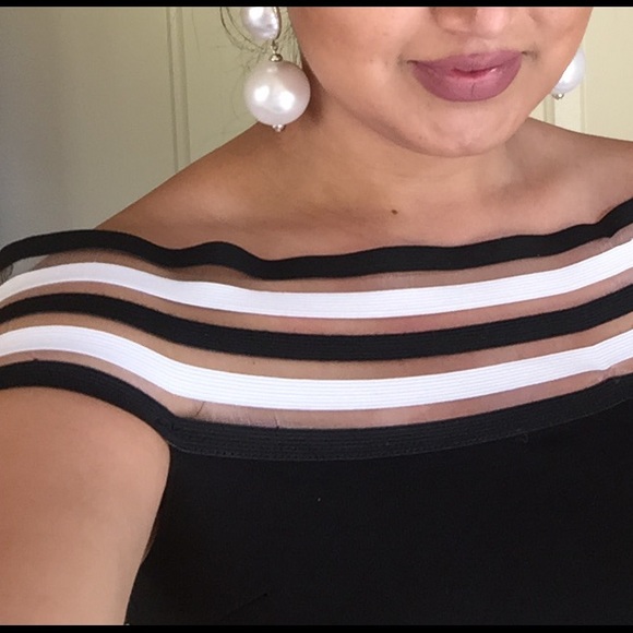 Simple black dress /size S - Picture 3 of 3