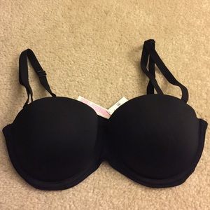 REDUCED Victoria Secret's black padded bra. NWT