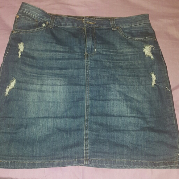 Denim skirt