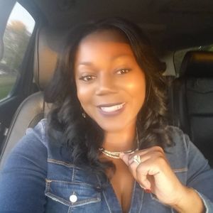 Meet your Posher, Yolanda