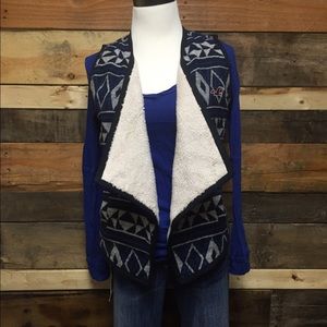 New Hollister Aztec vest