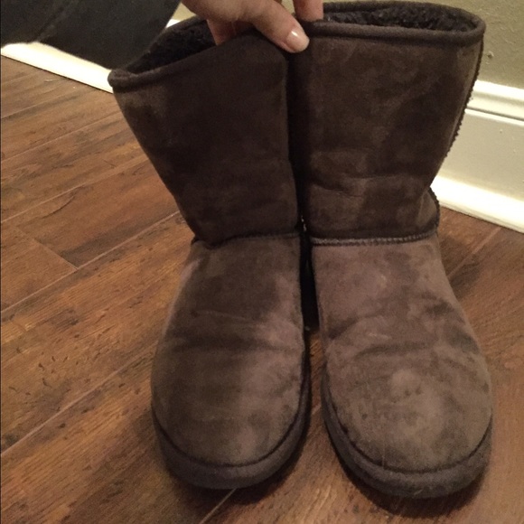 Short Brown UGGs