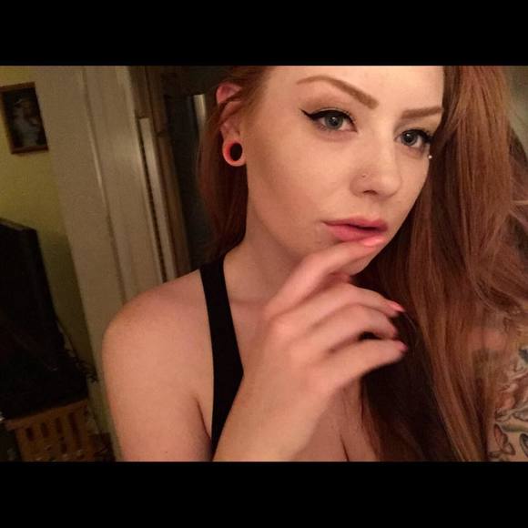 Meet your Posher, Carly