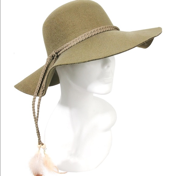 Floppy Hat with embellished feather - Picture 1 of 2