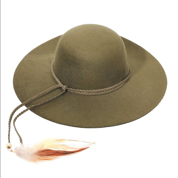 Floppy Hat with embellished feather - Picture 2 of 2