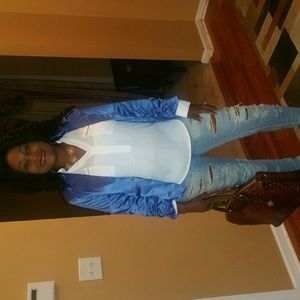 Meet your Posher, Tertia