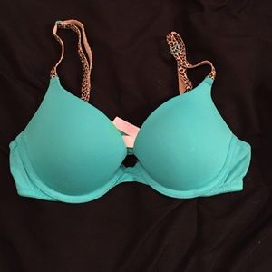 Blue "wear everywhere push-up bra" 32b