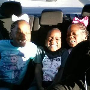 Meet your Posher, Elaine