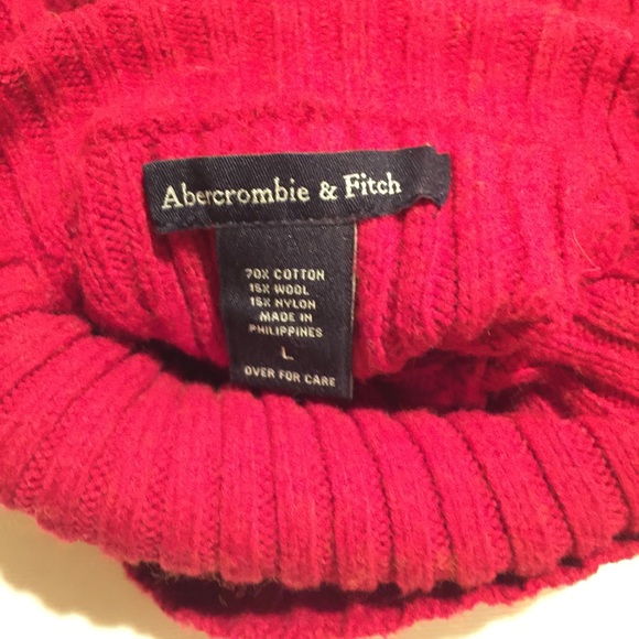 Red Abercrombie & Fitch turtleneck sweater - Picture 2 of 4