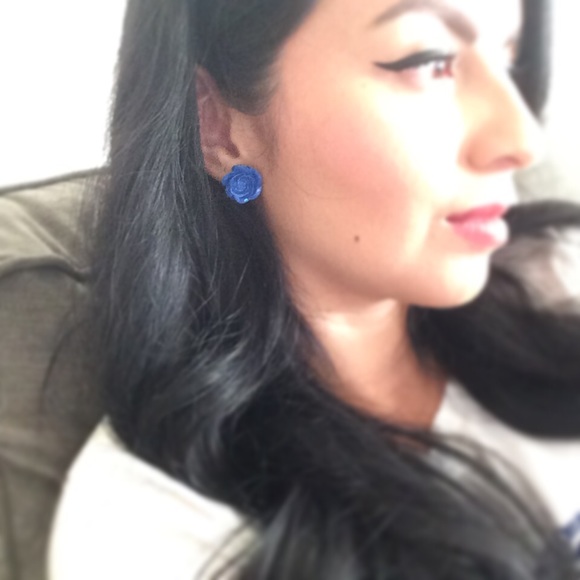 Meet your Posher, Candee - Picture 2 of 2