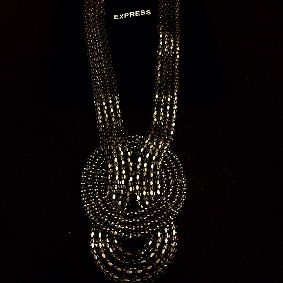 EXPRESS NECKLACE