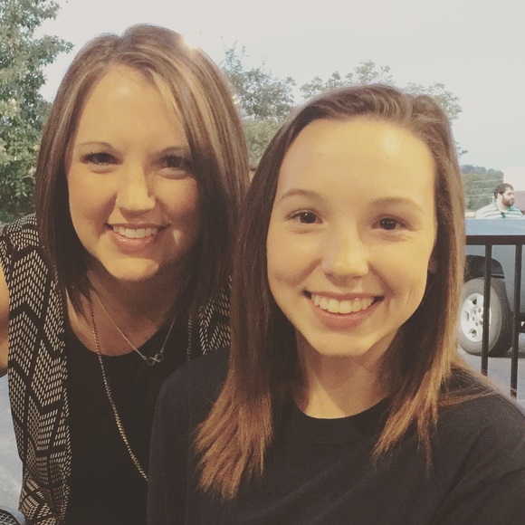 Meet your Posher, Melissa