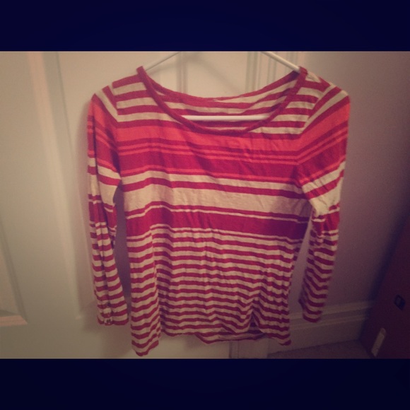 Long sleeve red and white stripes top