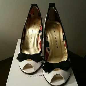 Marc by Marc Jacobs peeptoe heels