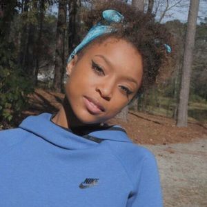 Meet your Posher, Summer