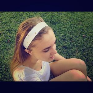 Cream with Gold Triangles Headband