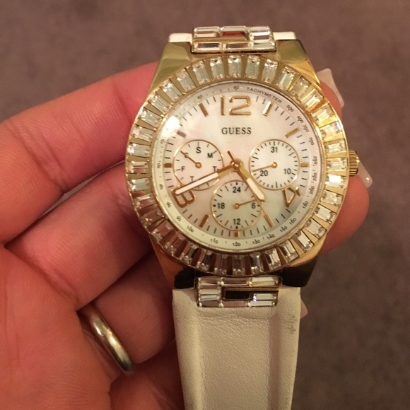 *Authentic* Guess watch
