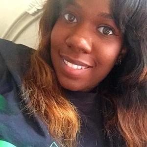 Meet your Posher, Carla