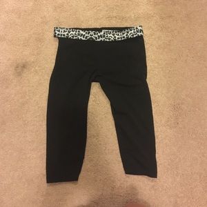 *FOR TRADE* 🚫VS pink yoga crops